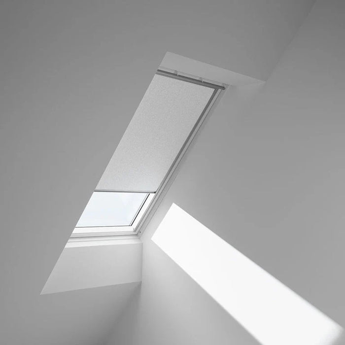 Roof Window Manual Honeycomb Blackout Blinds